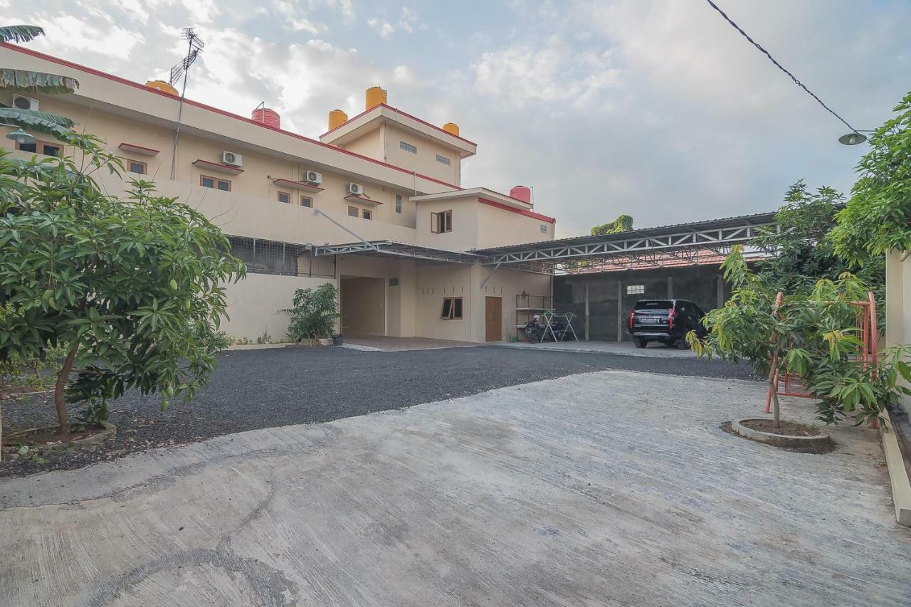 Reddoorz Plus Near Syamsudin Noor Airport 3 Banjarbaru Kültér fotó