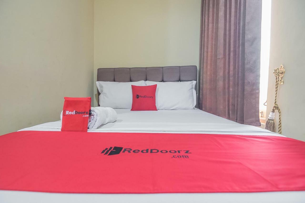 Reddoorz Plus Near Syamsudin Noor Airport 3 Banjarbaru Kültér fotó