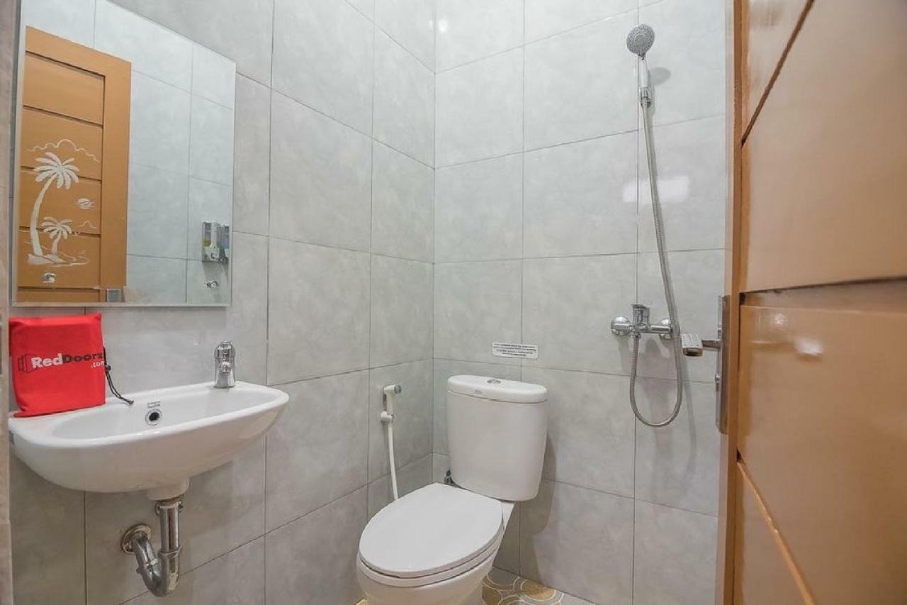 Reddoorz Plus Near Syamsudin Noor Airport 3 Banjarbaru Kültér fotó